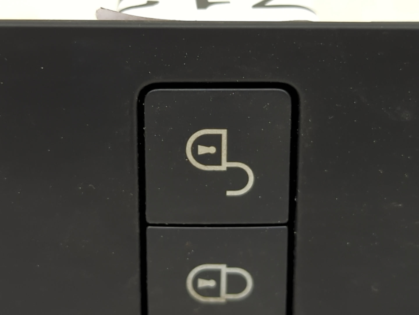 2013-2020 Land Rover Range Rover Master Power Window Switch Replacement Driver Side Left P/N:L0260285AC01 Fits OEM Used Auto