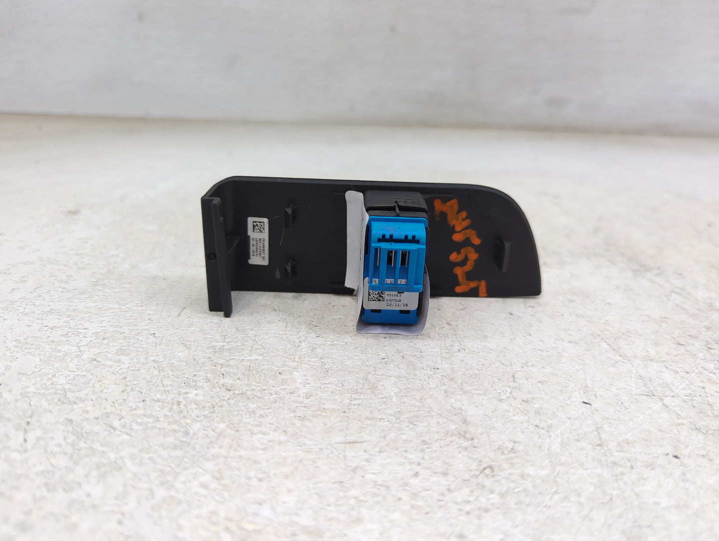 2013-2020 Land Rover Range Rover Master Power Window Switch Replacement Driver Side Left P/N:L0260285AC01 Fits OEM Used Auto
