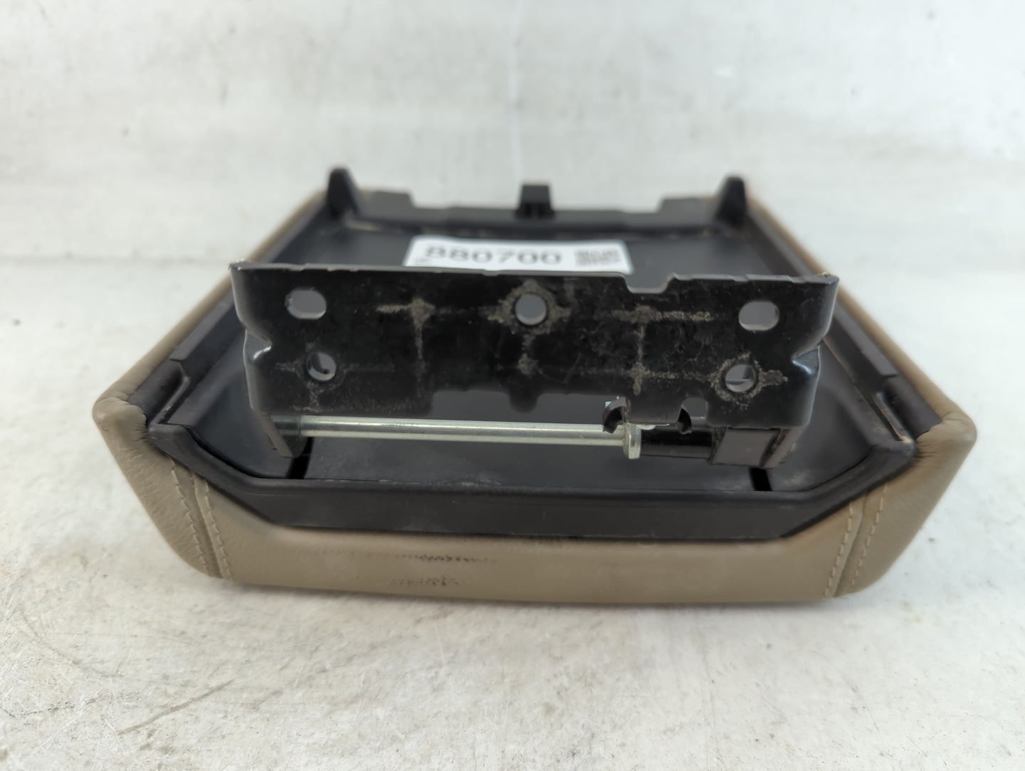 2019 Land Rover Range Rover Evoque Center Console Armrest Cover Lid Fits OEM Used Auto Parts - Oemusedautoparts1.com
