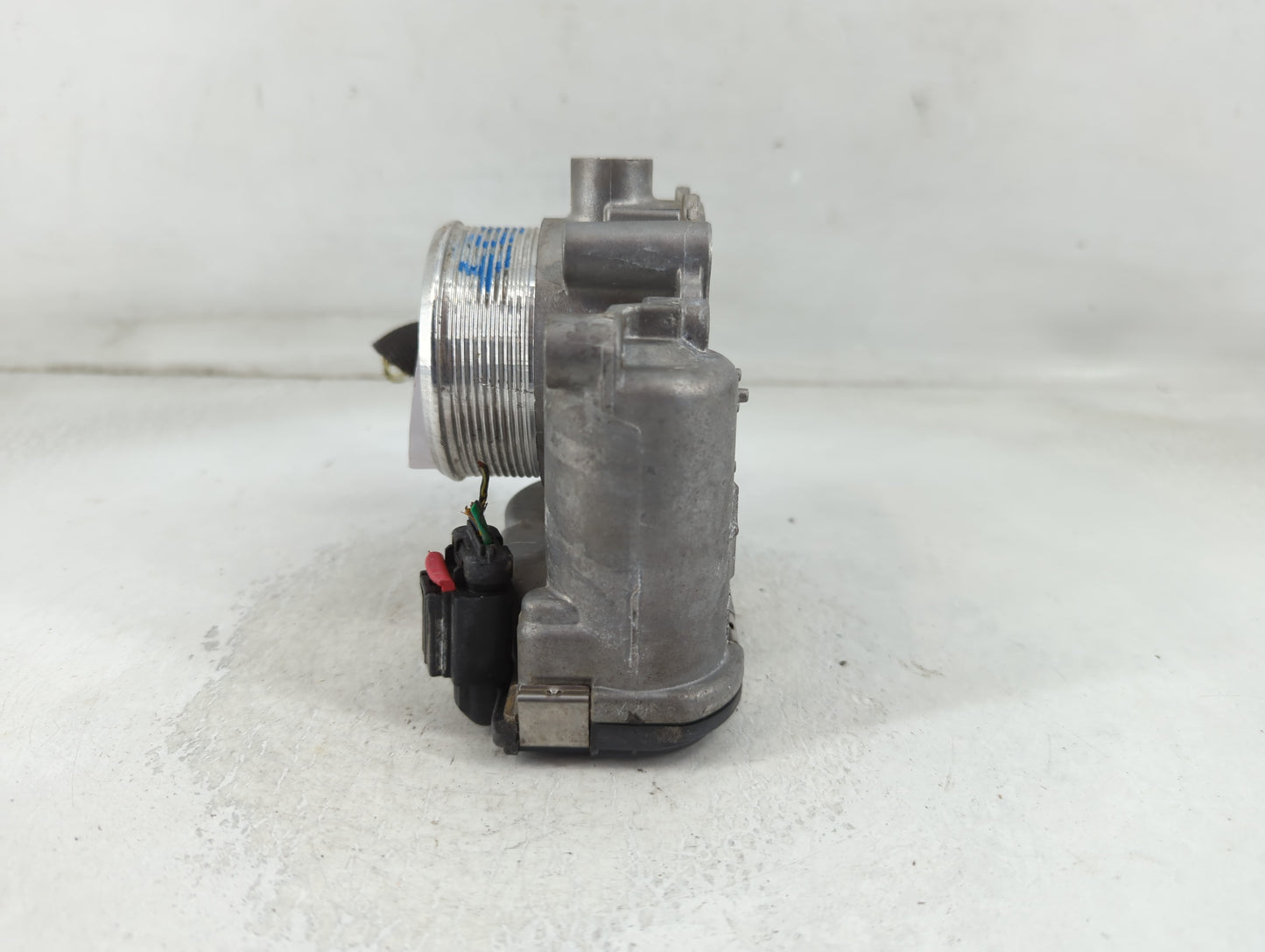 2018-2019 Land Rover Range Rover Evoque Throttle Body P/N:K4P3 9F991 AA Fits Fits 2018 2019 2020 OEM Used Auto Parts - Oemus