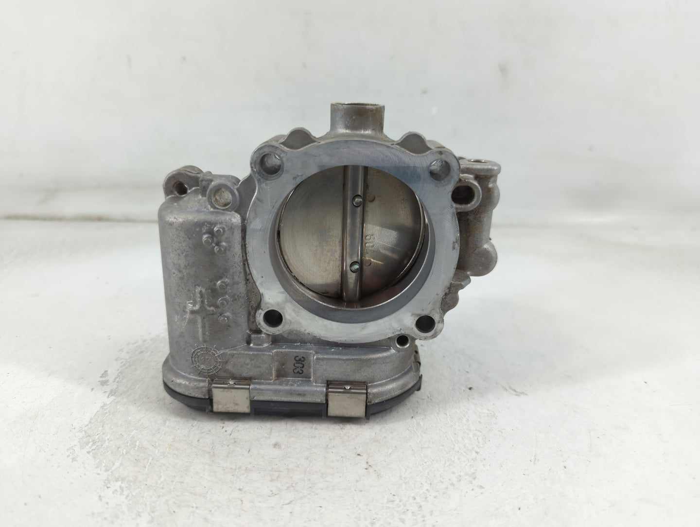 2018-2019 Land Rover Range Rover Evoque Throttle Body P/N:K4P3 9F991 AA Fits Fits 2018 2019 2020 OEM Used Auto Parts - Oemus