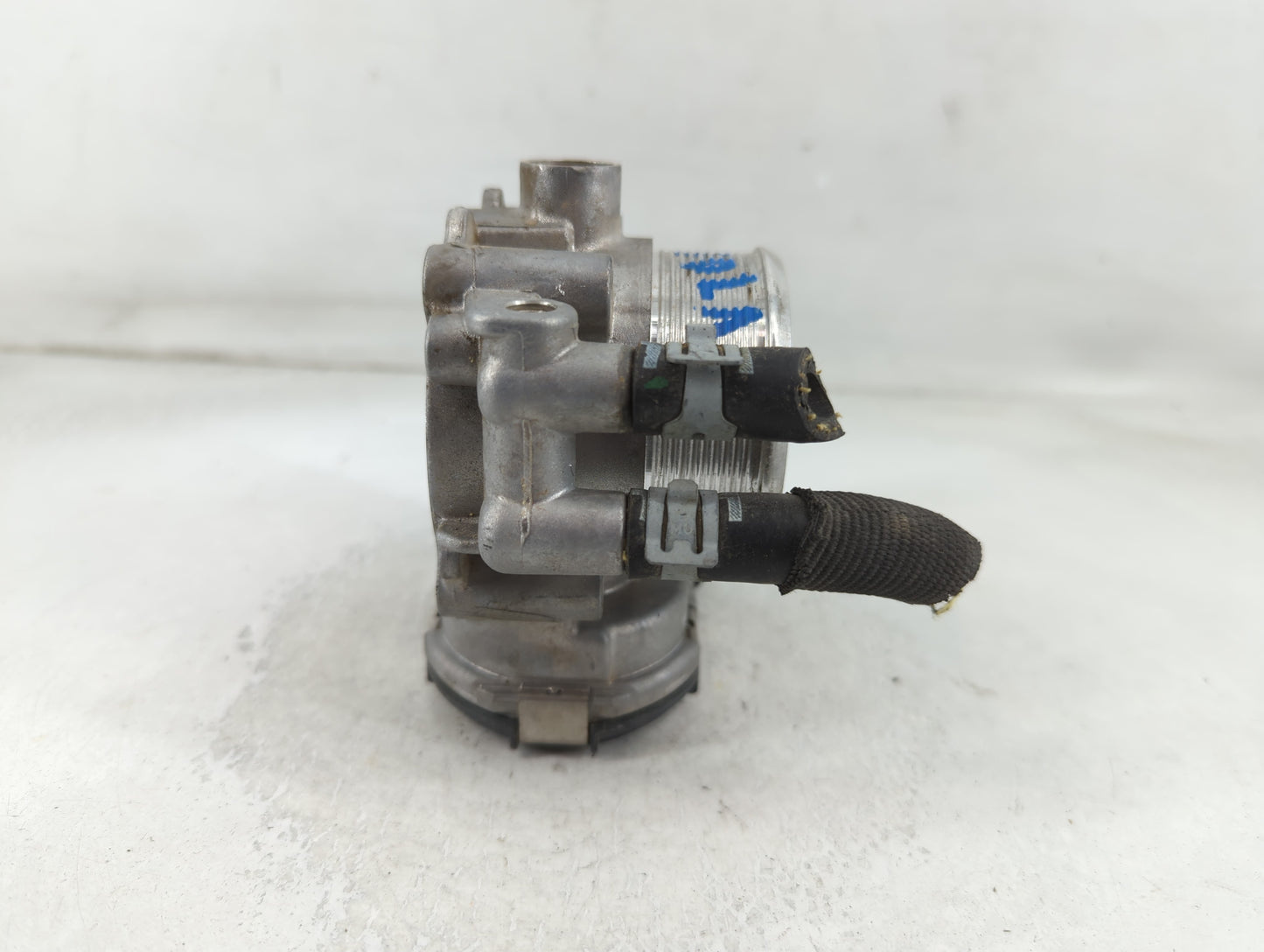 2018-2019 Land Rover Range Rover Evoque Throttle Body P/N:K4P3 9F991 AA Fits Fits 2018 2019 2020 OEM Used Auto Parts - Oemus