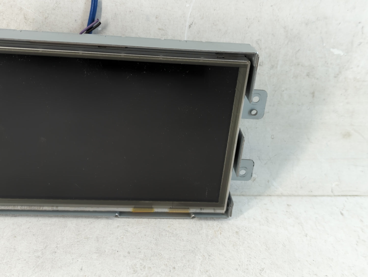 Land Rover Range Rover Evoque Information Display Screen - Oemusedautoparts1.com