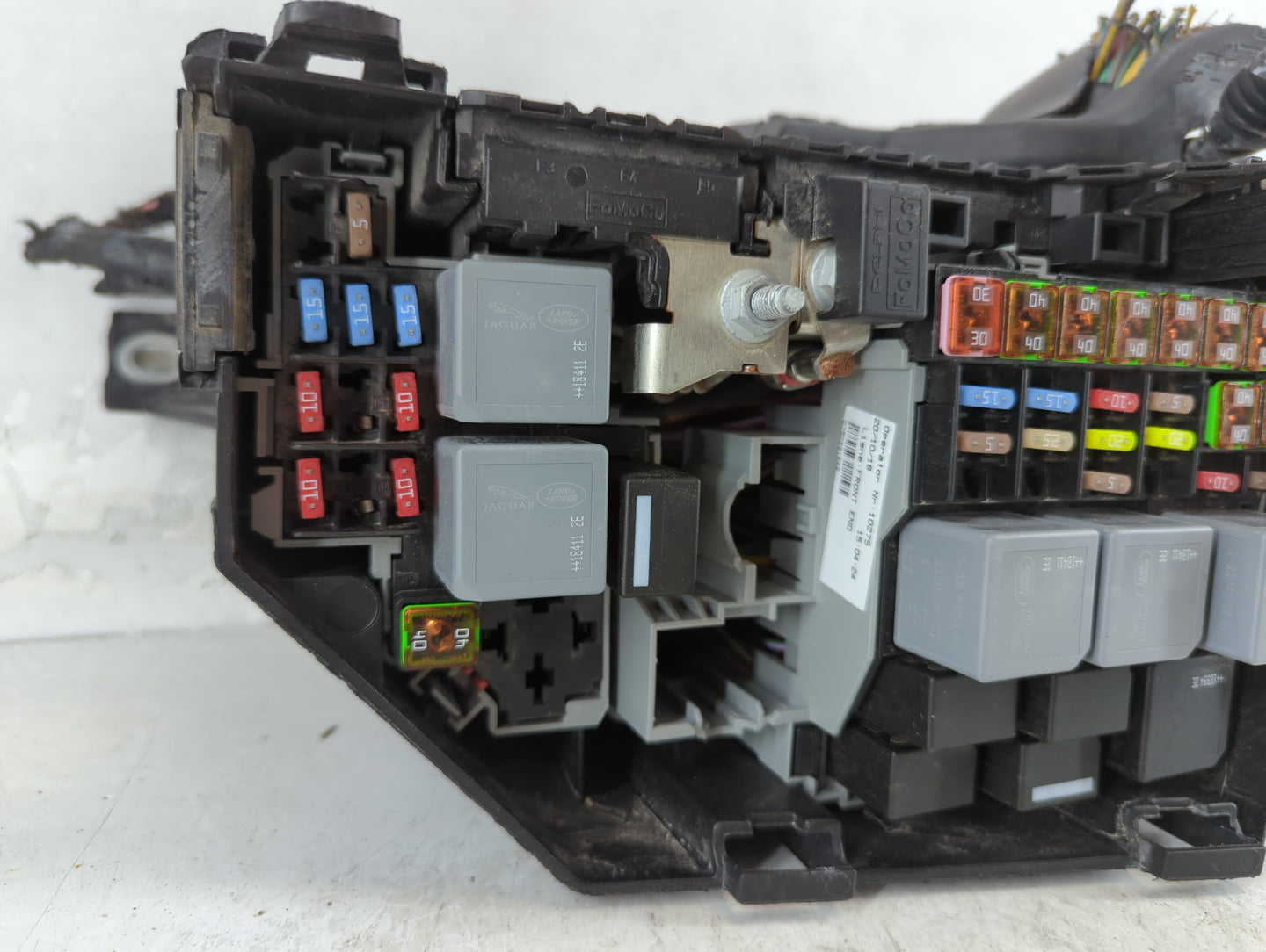 2018-2019 Land Rover Range Rover Evoque Fusebox Fuse Box Panel Relay Module P/N:JK72-14A076-AA Fits Fits 2018 2019 OEM Used 