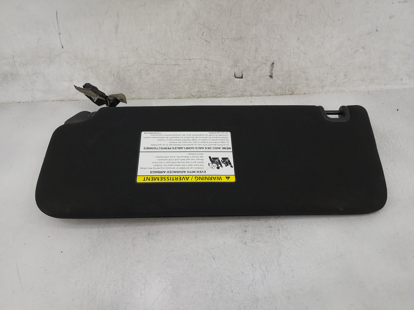 2019 Land Rover Range Rover Sport Sun Visor Shade Replacement Passenger Right Mirror Fits OEM Used Auto Parts - Oemusedautop