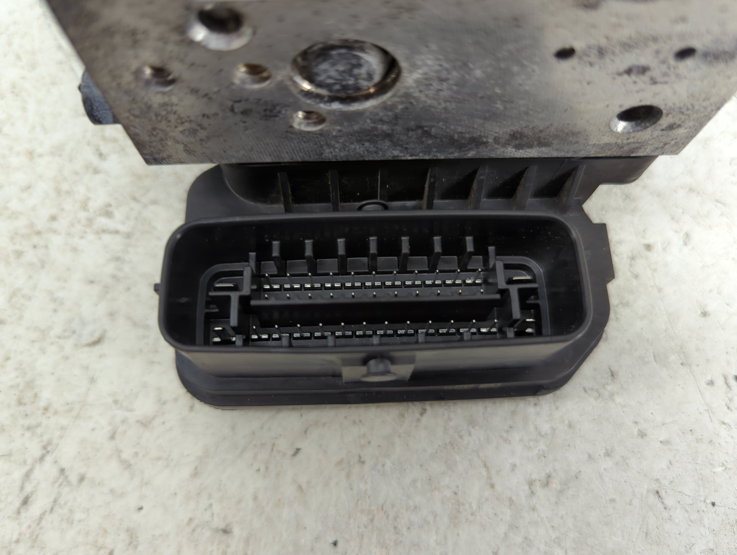 2018-2019 Lexus Is300 ABS Pump Control Module Replacement Fits Fits 2018 2019 OEM Used Auto Parts - Oemusedautoparts1.com