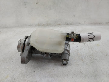 2010-2022 Lexus Rx350 Brake Master Cylinder 1499025 - Oemusedautoparts1.com