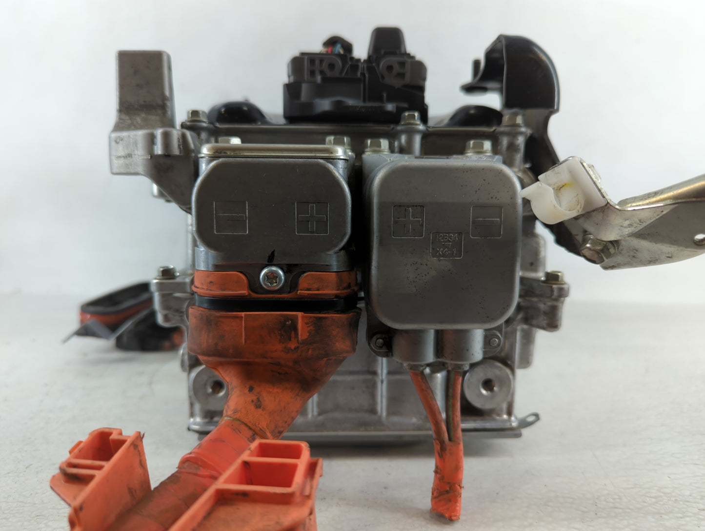 2019 Lexus Ux250h Hybrid DC Synergy Drive Power Inverter P/N:G9200-76020 Fits OEM Used Auto Parts - Oemusedautoparts1.com