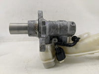 Lincoln Continental Brake Master Cylinder 1311519 - Oemusedautoparts1.com