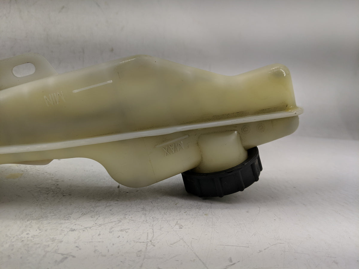 Lincoln Continental Brake Master Cylinder 1311519 - Oemusedautoparts1.com