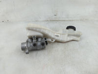 Lincoln Continental Brake Master Cylinder 1489125 - Oemusedautoparts1.com