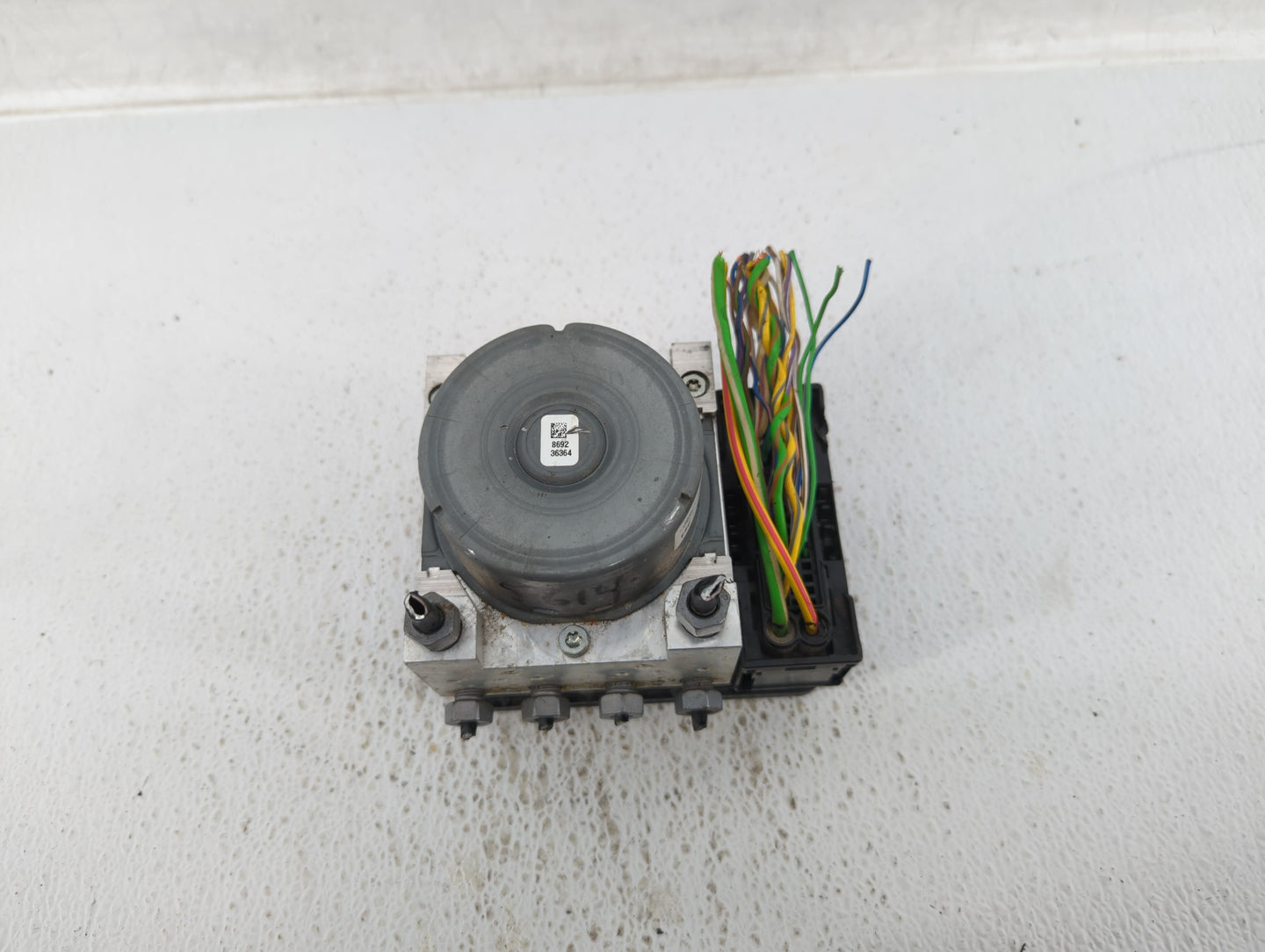 2019 Lincoln Continental ABS Pump Control Module Replacement P/N:G3GC-2C405-AG Fits OEM Used Auto Parts - Oemusedautoparts1.