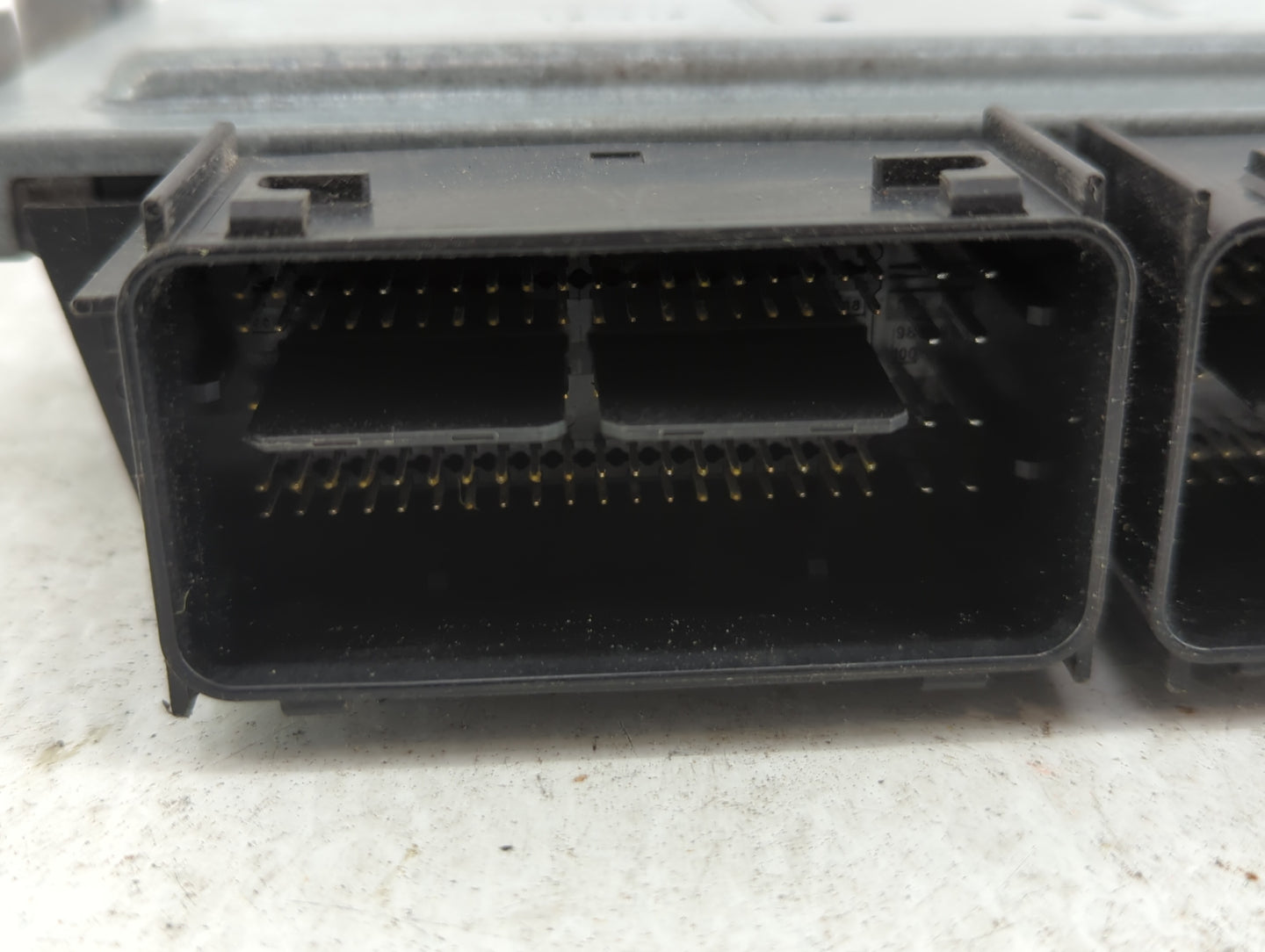 2019 Lincoln Continental PCM Engine Control Computer ECU ECM PCU OEM P/N:HD9A-12A650-UA Fits Fits 2015 2016 2017 2018 OEM Us