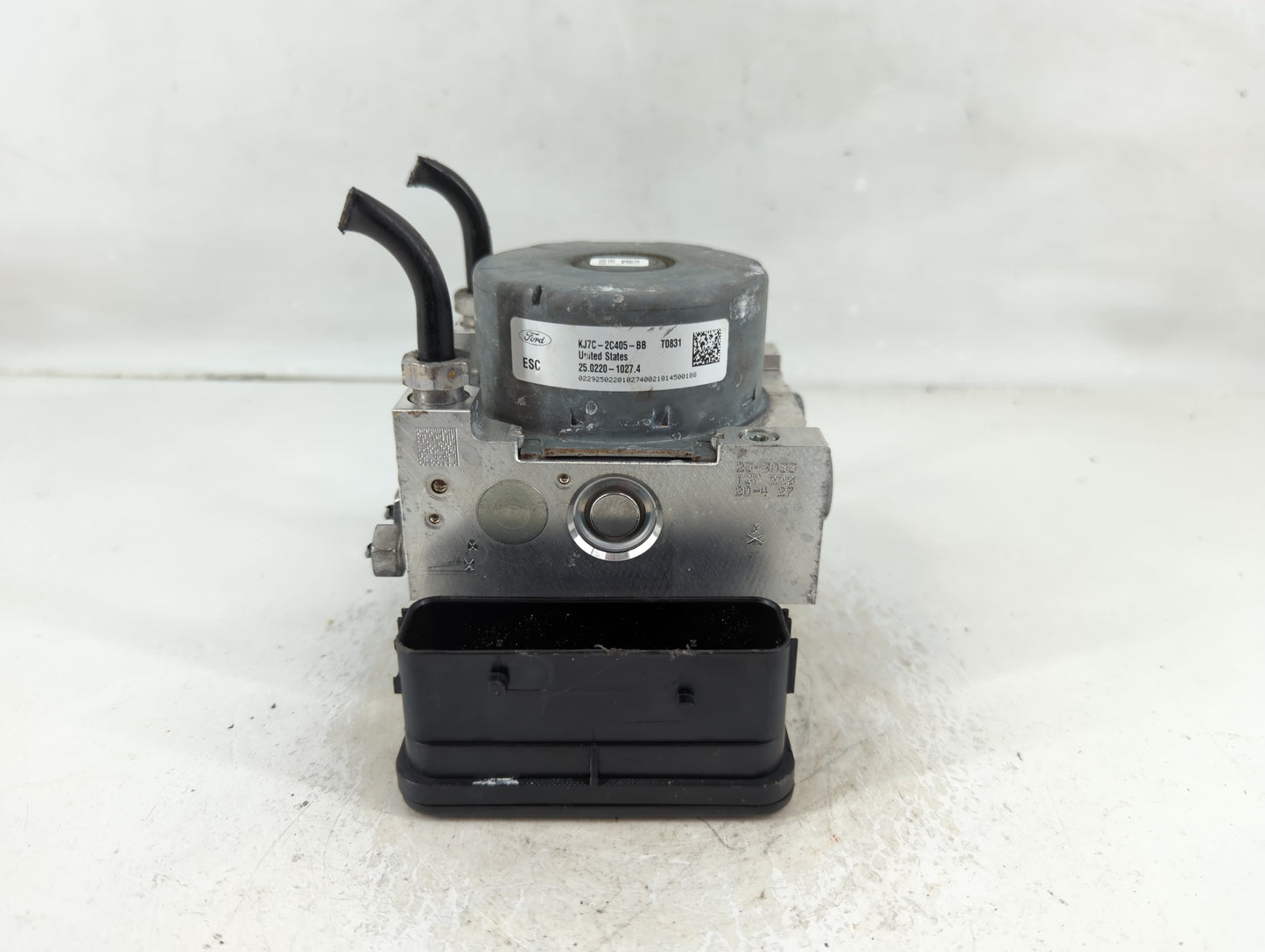 2019 Lincoln Mkc ABS Pump Control Module Replacement P/N:KJ7C-2C405-BB 47660-9HS0A Fits OEM Used Auto Parts - Oemusedautopar