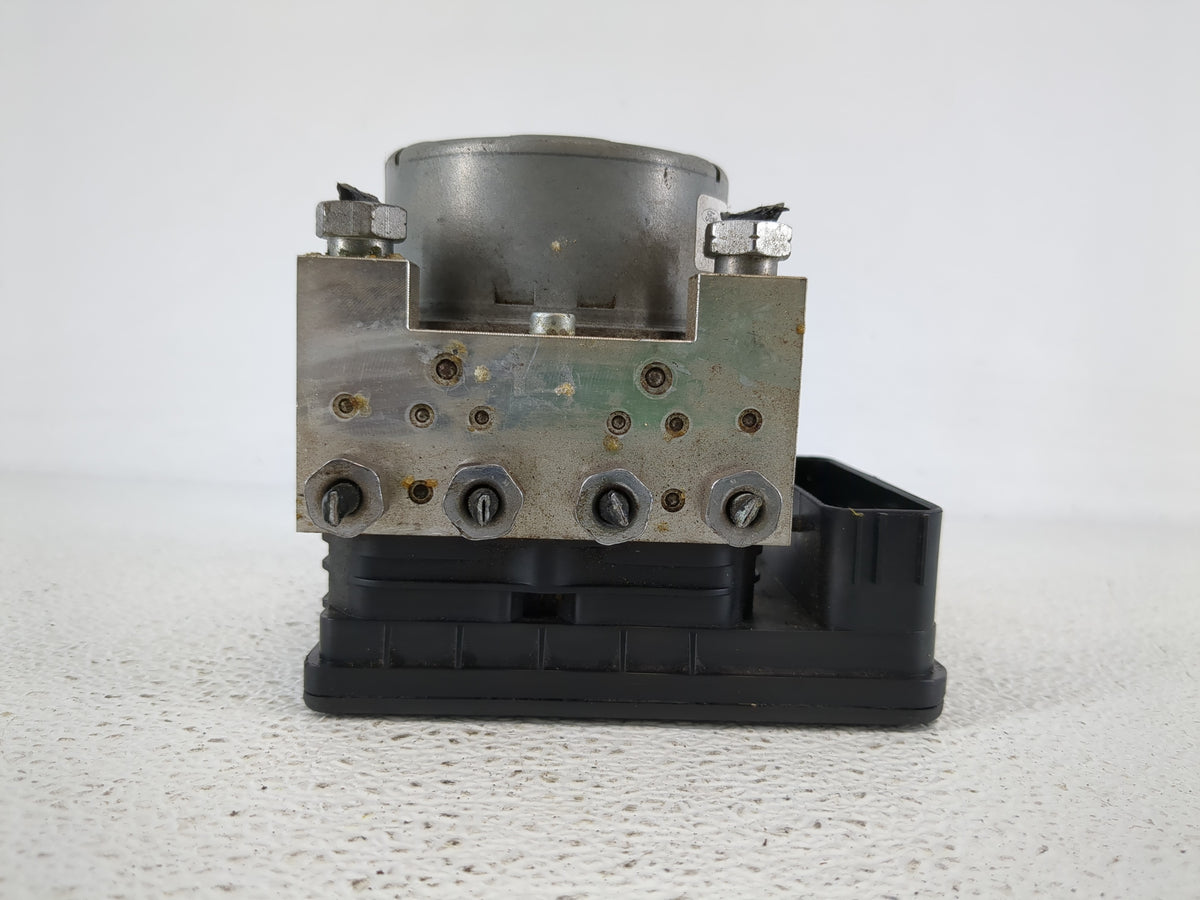 2019 Lincoln Mkc Anti-Lock Brake ABS Pump Module Actuator OEM P/N:KJ7C-2C405-BB Fits OEM Used Auto Parts - Oemusedautoparts1