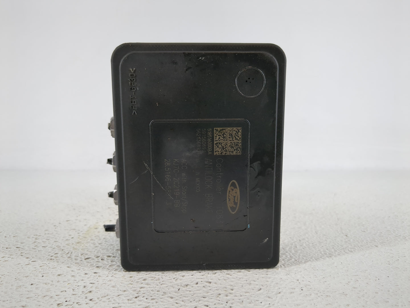 2019 Lincoln Mkc ABS Pump Control Module Replacement P/N:KJ7C-2C405-BB Fits OEM Used Auto Parts - Oemusedautoparts1.com