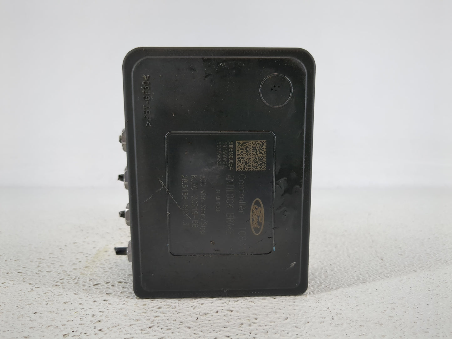 2019 Lincoln Mkc ABS Pump Control Module Replacement P/N:KJ7C-2C405-BB Fits OEM Used Auto Parts - Oemusedautoparts1.com
