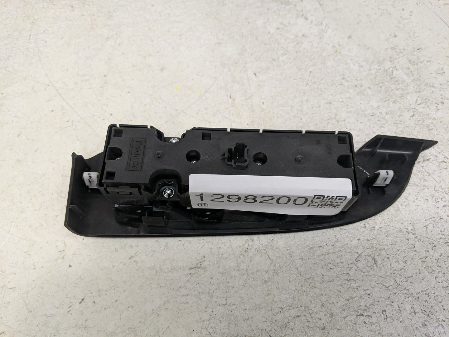 2015-2019 Lincoln Mkc Master Power Window Switch Replacement Driver Side Left P/N:DP5T-14540-BCW Fits OEM Used Auto Parts - 