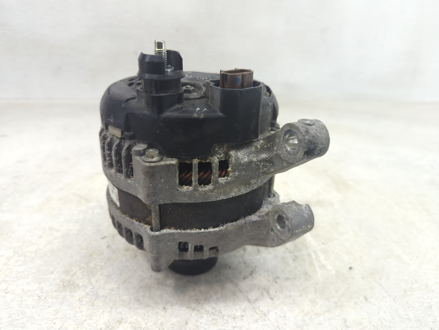 2015-2019 Lincoln Mkc Alternator Replacement Generator Charging Assembly Engine OEM P/N:G2GT-10300-BA Fits OEM Used Auto Par
