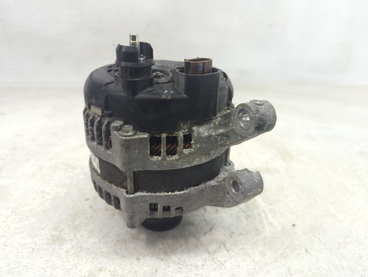 2015-2019 Lincoln Mkc Alternator Replacement Generator Charging Assembly Engine OEM P/N:G2GT-10300-BA Fits OEM Used Auto Par