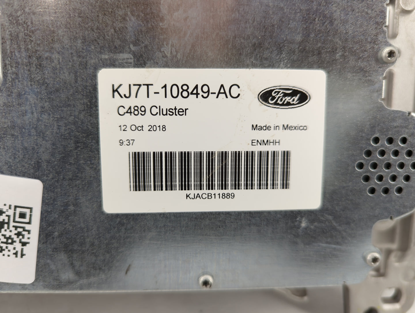 2019 Lincoln Mkc Instrument Cluster Speedometer Gauges P/N:KJ7T-10849-AC Fits OEM Used Auto Parts - Oemusedautoparts1.com