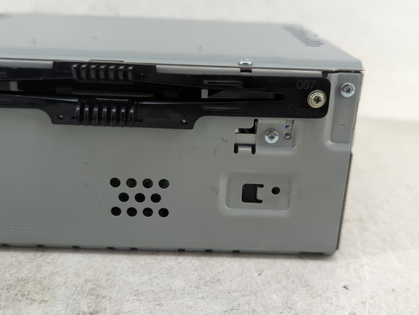 2017-2019 Lincoln Mkc Radio AM FM Cd Player Receiver Replacement P/N:KJ7T-19C107-DB Fits Fits 2017 2018 2019 OEM Used Auto P