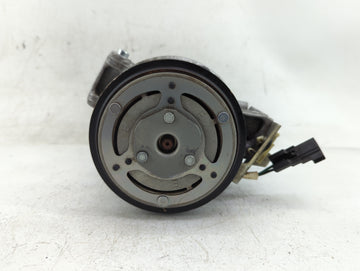 2017-2019 Lincoln Mkc Air Conditioning A/c Ac Compressor Oem - Oemusedautoparts1.com