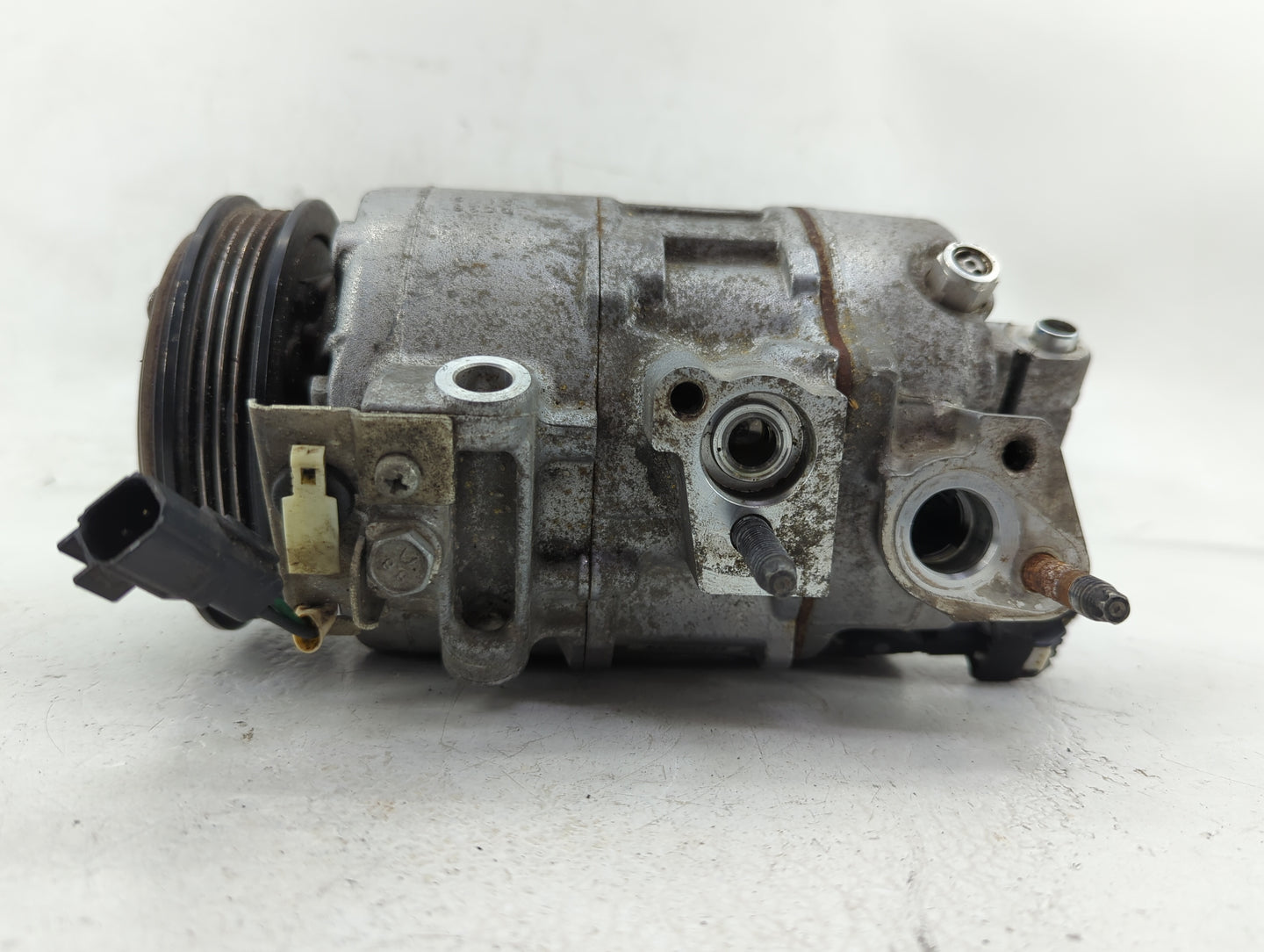 2017-2019 Lincoln Mkc Air Conditioning A/c Ac Compressor Oem - Oemusedautoparts1.com