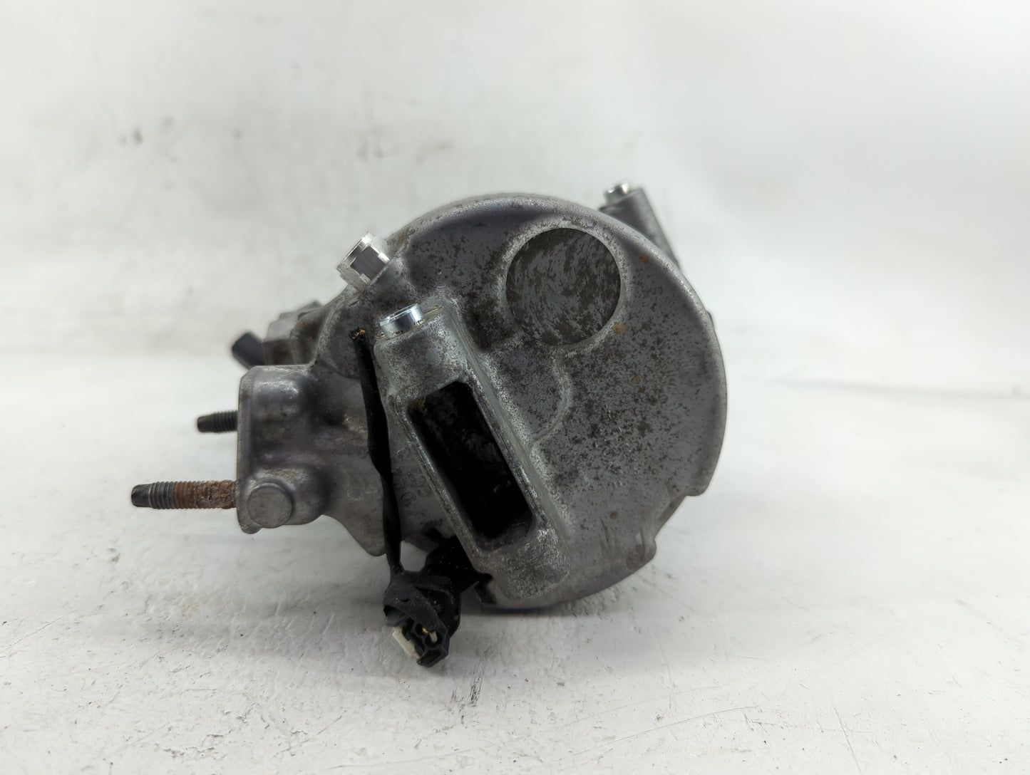 2017-2019 Lincoln Mkc Air Conditioning A/c Ac Compressor Oem - Oemusedautoparts1.com