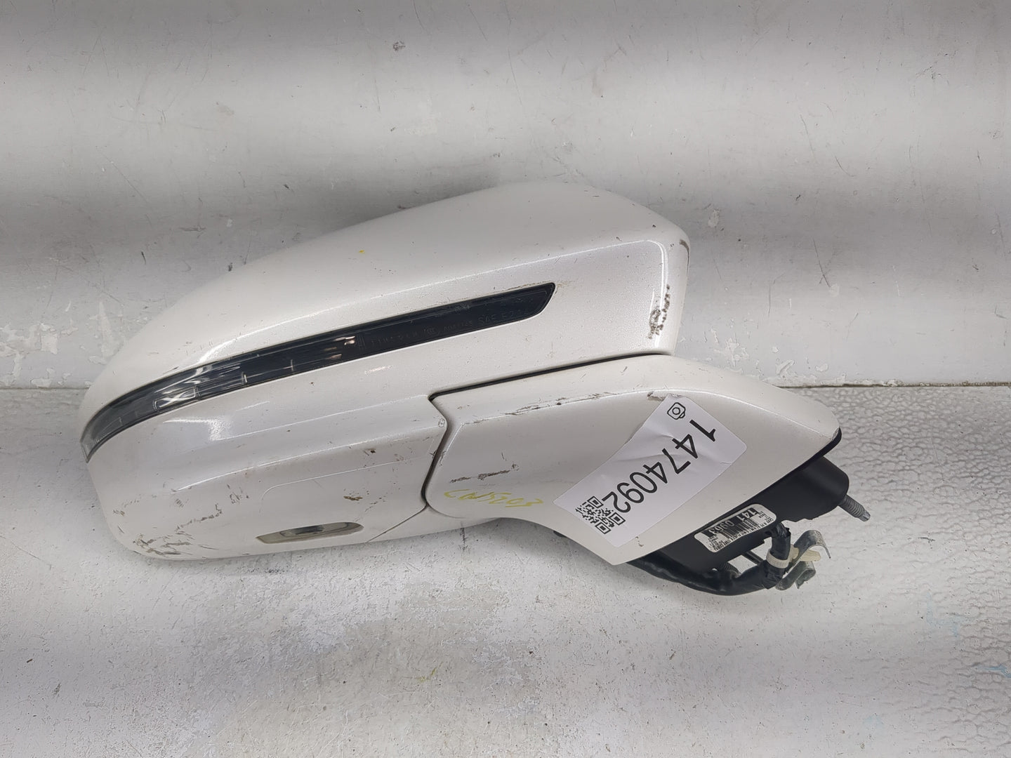 2015-2019 Lincoln Mkc Passenger Side View Mirror - Right Door Mirror OEM Used - Oemusedautoparts1.com
