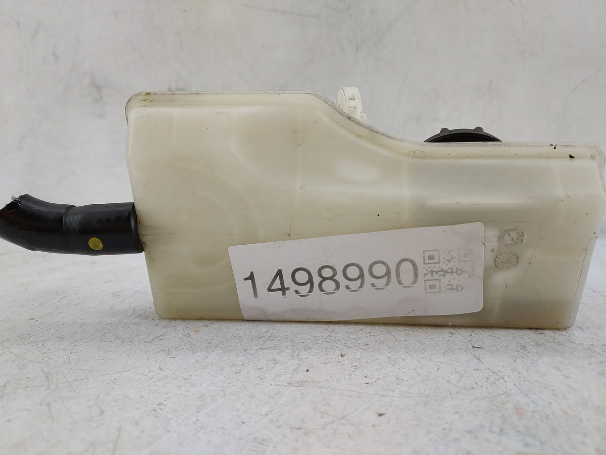 2015-2019 Lincoln Mkc Brake Master Cylinder 1498990 - Oemusedautoparts1.com