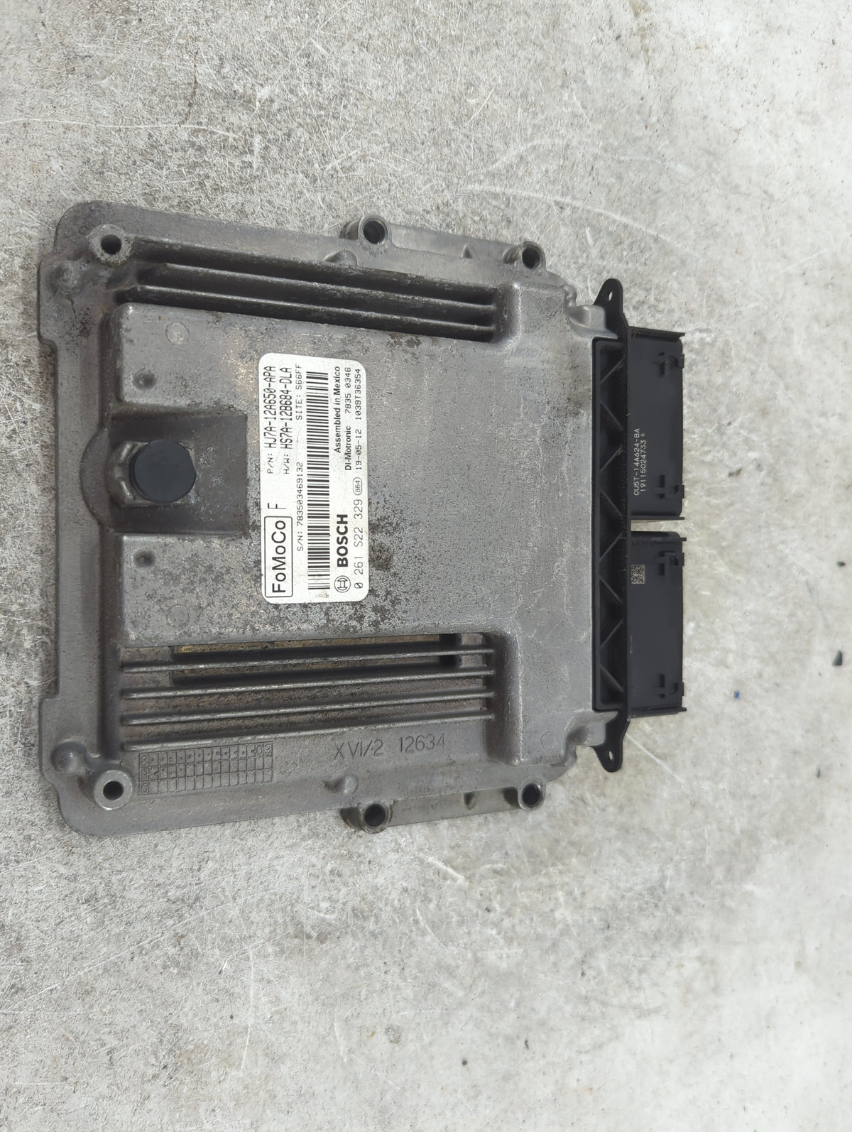 2015-2019 Lincoln Mkc PCM Engine Control Computer ECU ECM PCU OEM P/N:HJ7A-12A650-APA HS7A-12B684-DLA OEM Used Auto Parts - 
