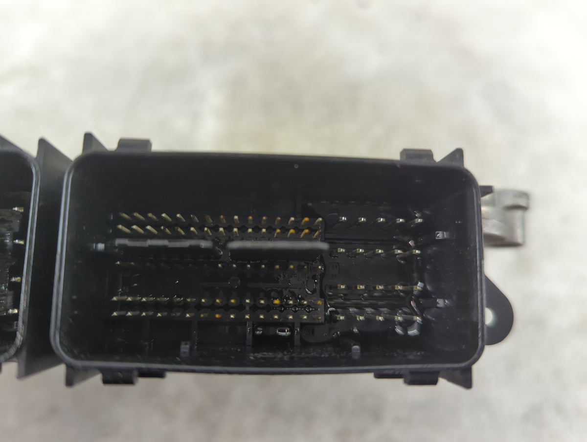 2015-2019 Lincoln Mkc PCM Engine Control Computer ECU ECM PCU OEM P/N:HJ7A-12A650-APA HS7A-12B684-DLA OEM Used Auto Parts - 