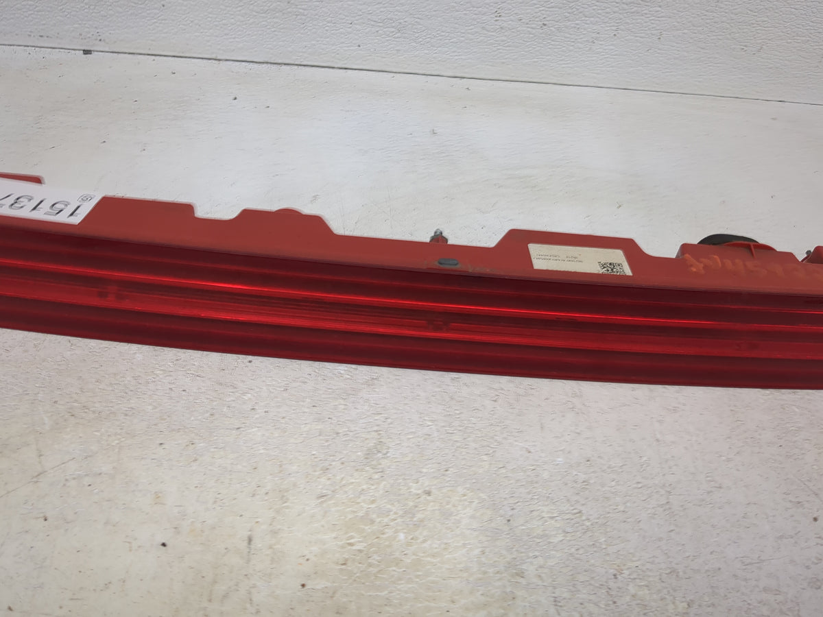 2015-2019 Lincoln Mkc Rear Center Lid Brake Light Tail Light Red - Oemusedautoparts1.com