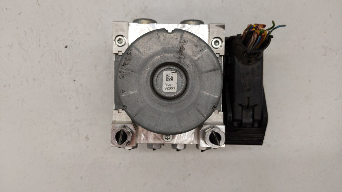 2019 Lincoln Mkc Anti-Lock Brake ABS Pump Module Actuator OEM P/N:KJ7C-2C405-CA KJ7C-2C405-BB Fits OEM Used Auto Parts - Oem