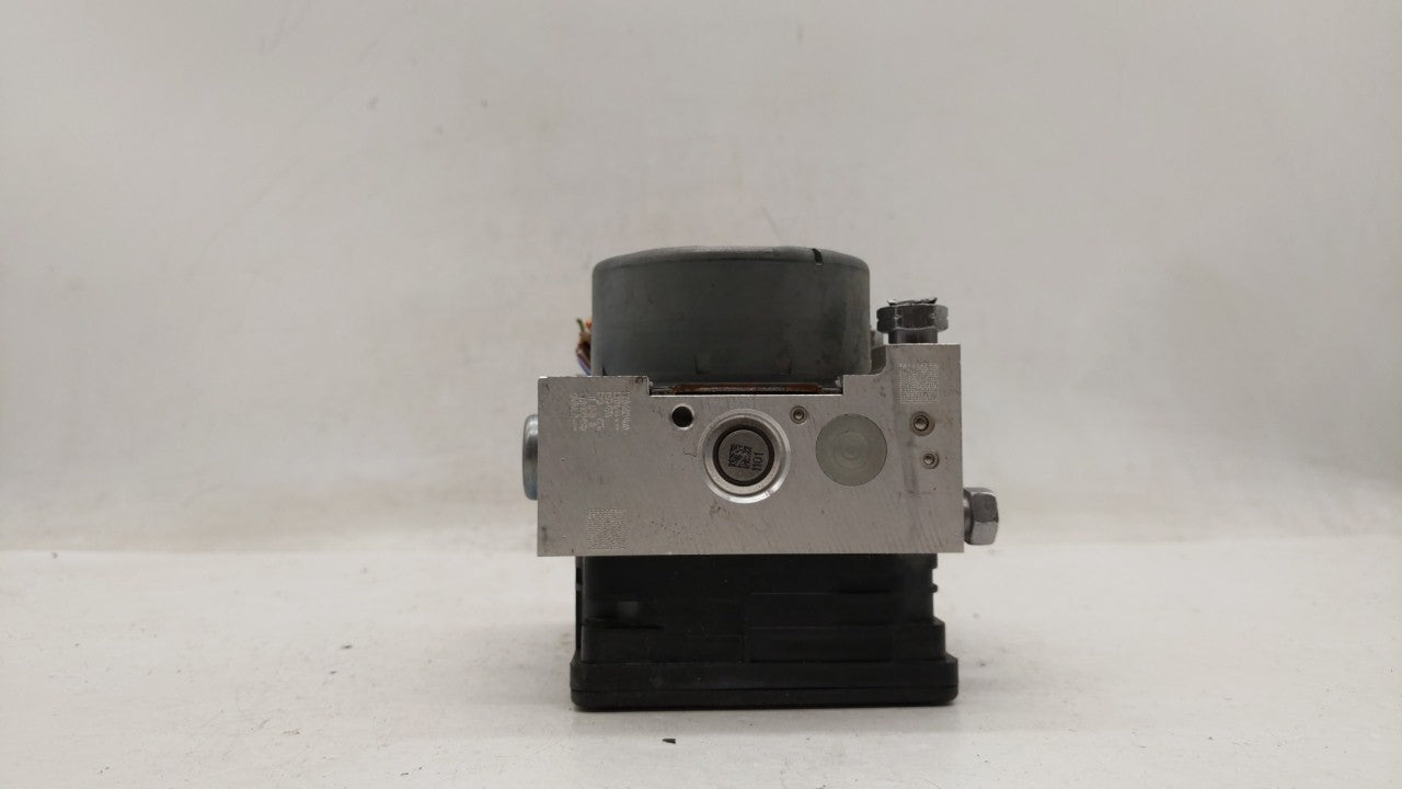 2019 Lincoln Mkc ABS Pump Control Module Replacement P/N:KJ7C-2C405-CA KJ7C-2C405-BB Fits OEM Used Auto Parts - Oemusedautop