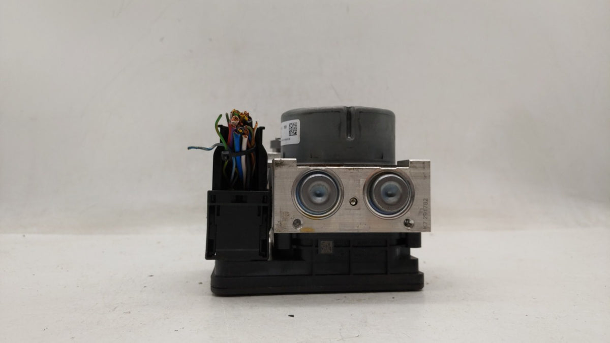 2019 Lincoln Mkc Anti-Lock Brake ABS Pump Module Actuator OEM P/N:KJ7C-2C405-CA KJ7C-2C405-BB Fits OEM Used Auto Parts - Oem