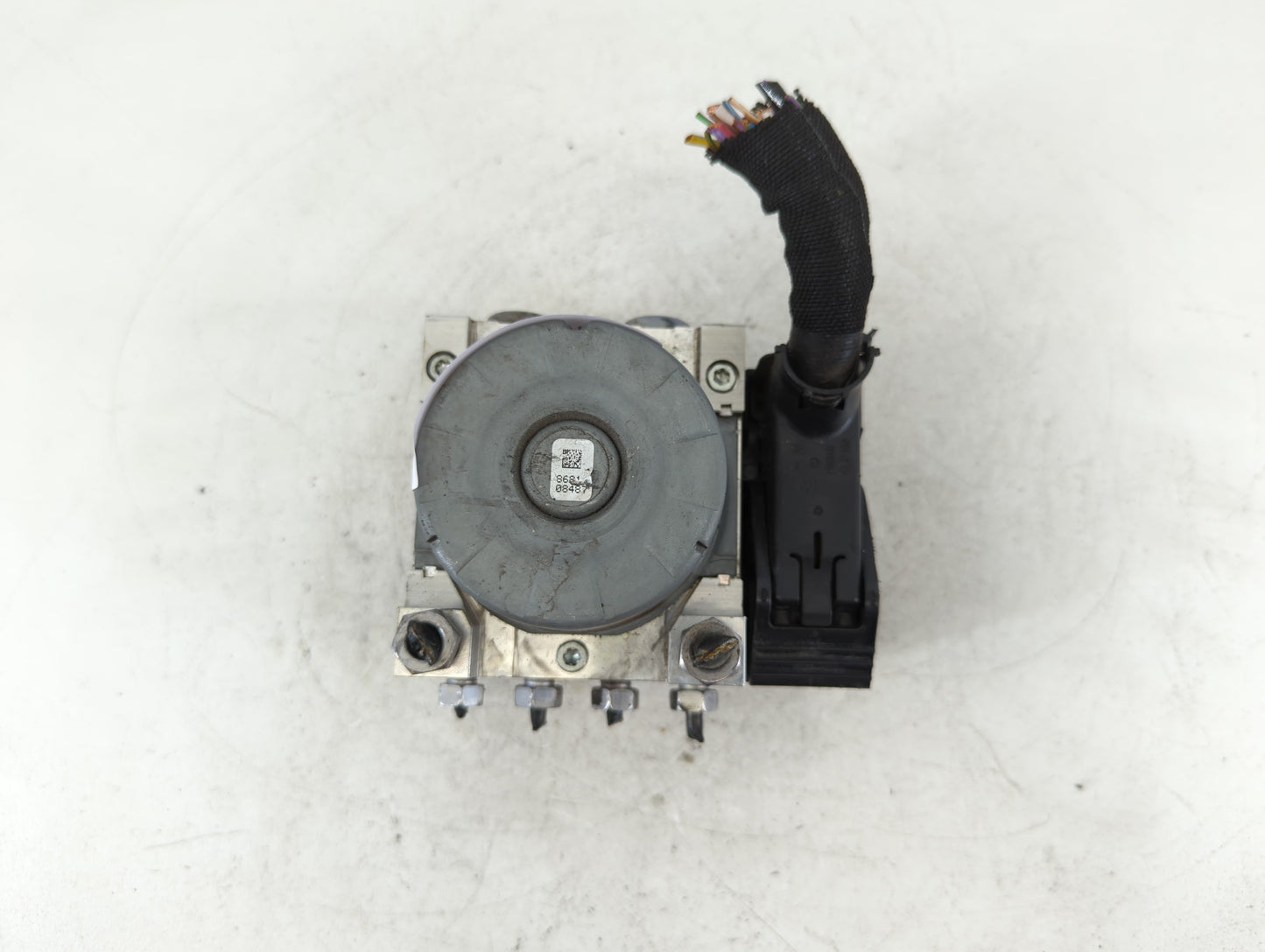 2019 Lincoln Mkc ABS Pump Control Module Replacement P/N:KJ7C-2C405-BB Fits OEM Used Auto Parts - Oemusedautoparts1.com