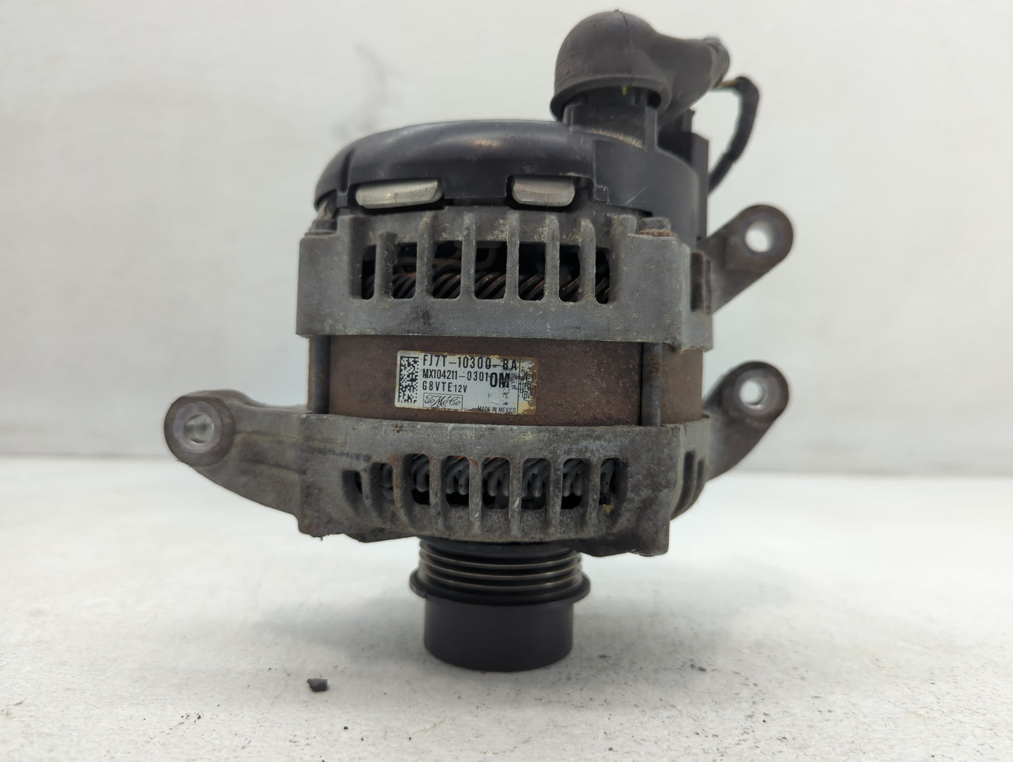 2015-2019 Lincoln Mkc Alternator Replacement Generator Charging Assembly Engine OEM P/N:G2GT-10300-BA Fits OEM Used Auto Par