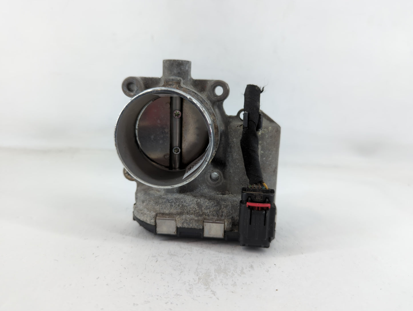 2015-2019 Lincoln Mkc Throttle Body P/N:DS7E-9F991-BB Fits Fits 2014 2015 2016 2017 2018 2019 2020 2021 2022 OEM Used Auto P