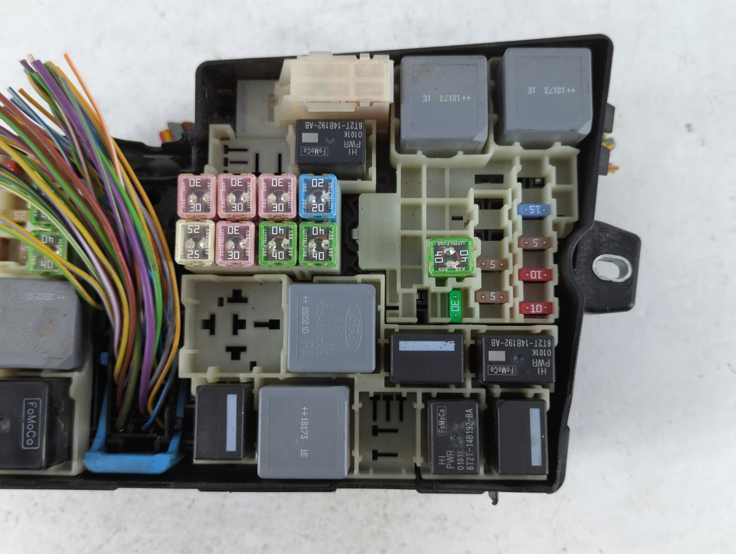 2018-2019 Lincoln Mkc Fusebox Fuse Box Panel Relay Module P/N:AV6T-14A142-AB Fits Fits 2018 2019 OEM Used Auto Parts - Oemus