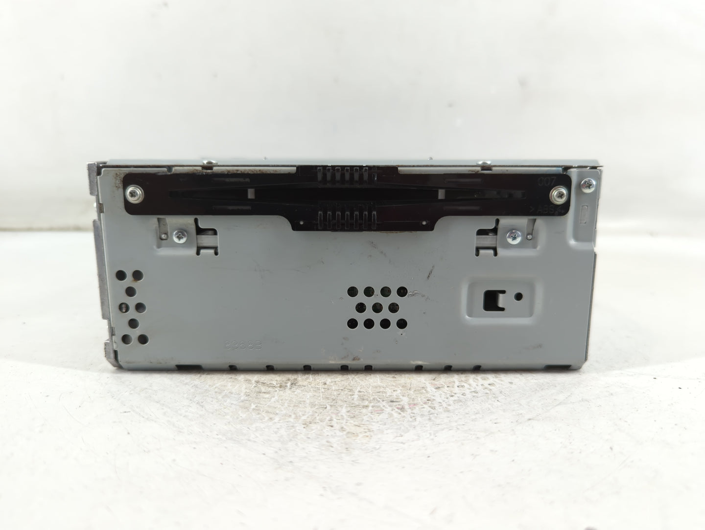2017-2019 Lincoln Mkc Radio AM FM Cd Player Receiver Replacement Fits Fits 2017 2018 2019 OEM Used Auto Parts - Oemusedautop