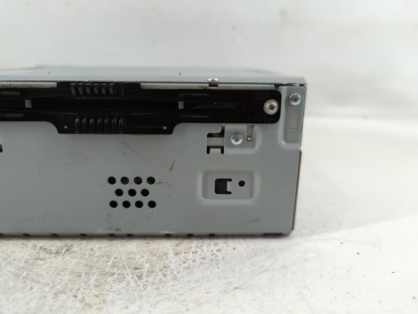 2017-2019 Lincoln Mkc Radio AM FM Cd Player Receiver Replacement Fits Fits 2017 2018 2019 OEM Used Auto Parts - Oemusedautop