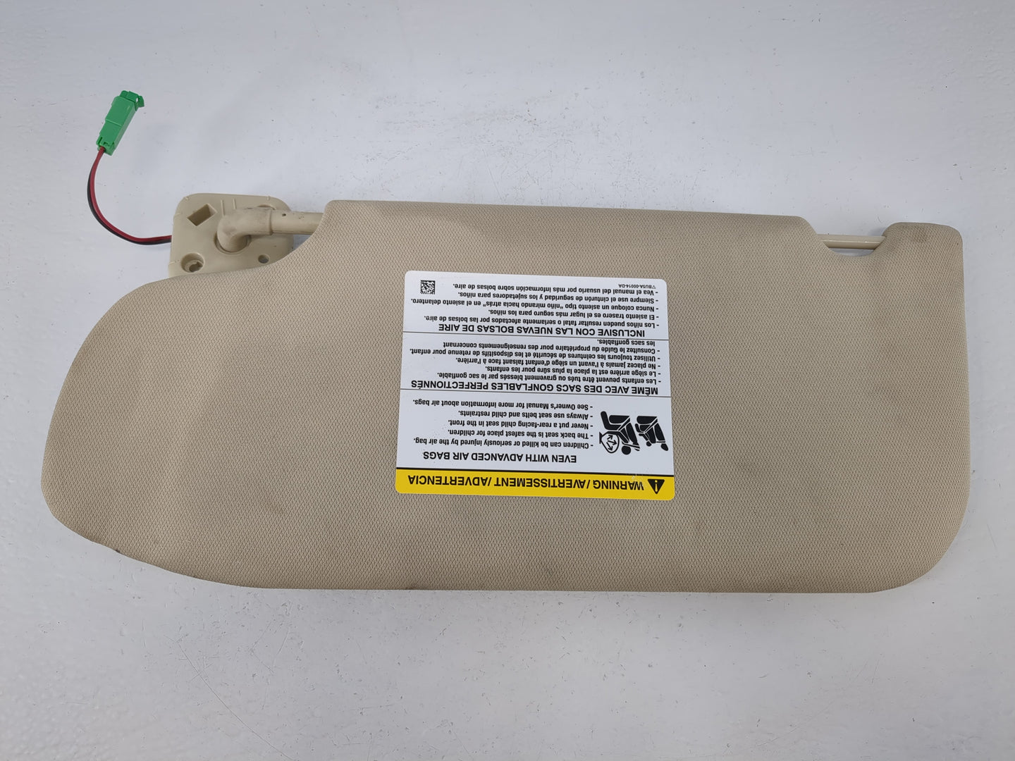 2013-2019 Lincoln Mkt Sun Visor Shade Replacement Passenger Right Mirror Fits OEM Used Auto Parts - Oemusedautoparts1.com