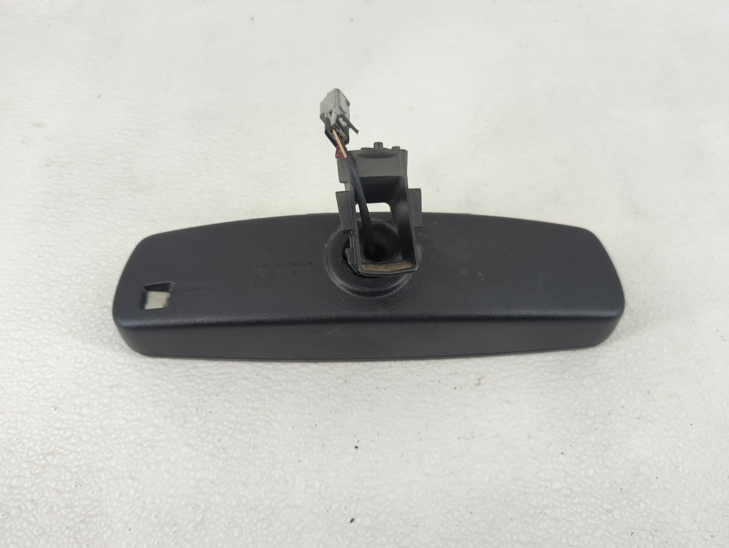 2013-2019 Lincoln Mkt Interior Rear View Mirror Replacement OEM P/N:E11046532 E11026532 Fits OEM Used Auto Parts - Oemusedau