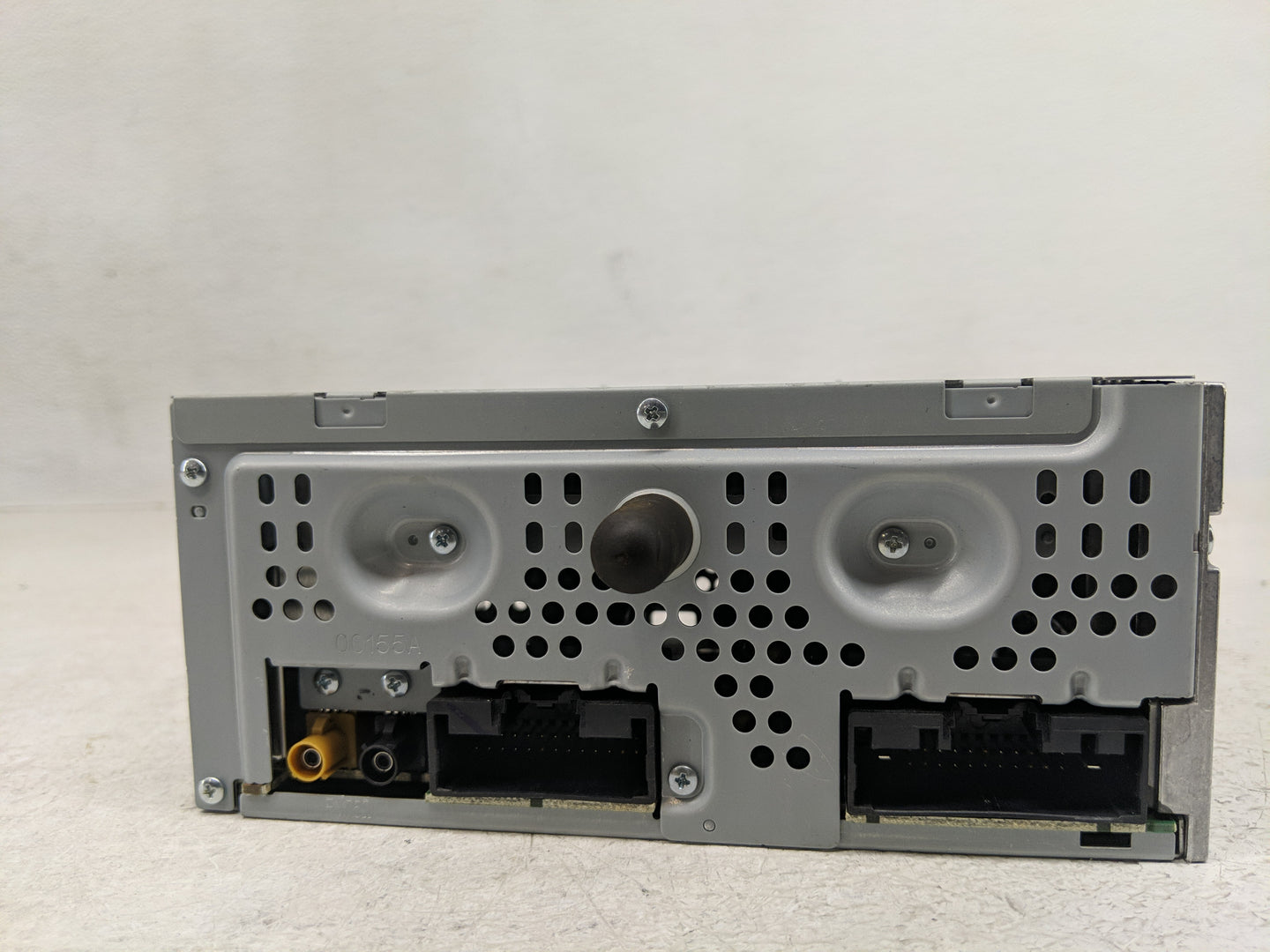 2019 Lincoln Mkt Radio AM FM Cd Player Receiver Replacement Fits OEM Used Auto Parts - Oemusedautoparts1.com