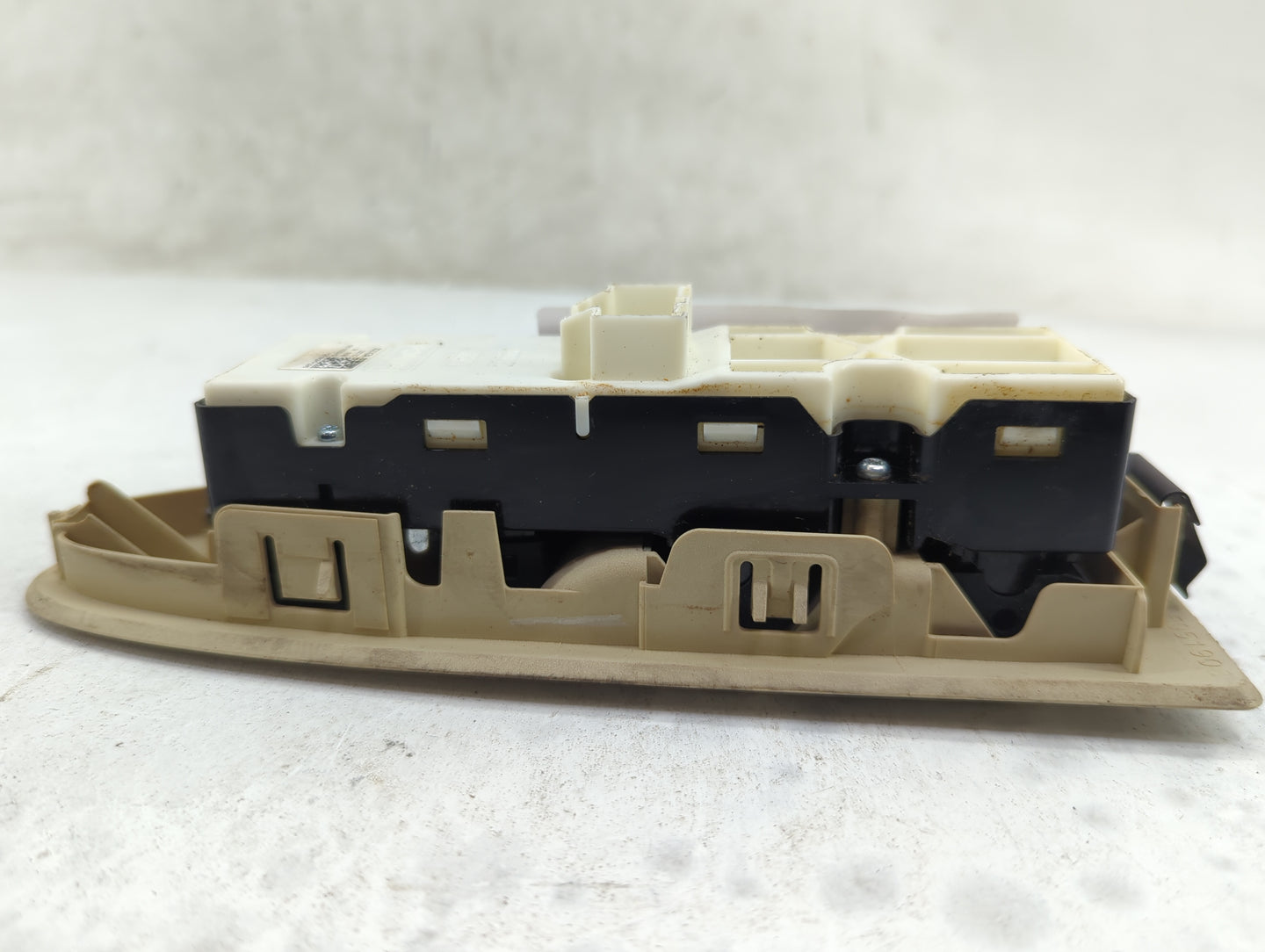 2013-2019 Lincoln Mkt Master Power Window Switch Replacement Driver Side Left P/N:DA5T-14540-ACW Fits OEM Used Auto Parts - 