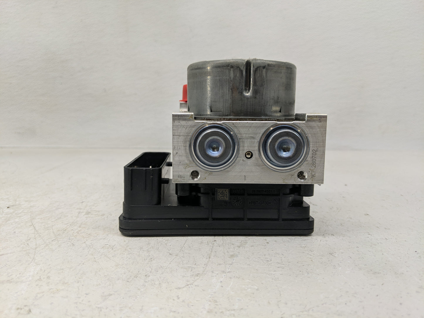 2019-2020 Lincoln Mkz ABS Pump Control Module Replacement P/N:KG9C-2B373-CC Fits Fits 2019 2020 OEM Used Auto Parts - Oemuse