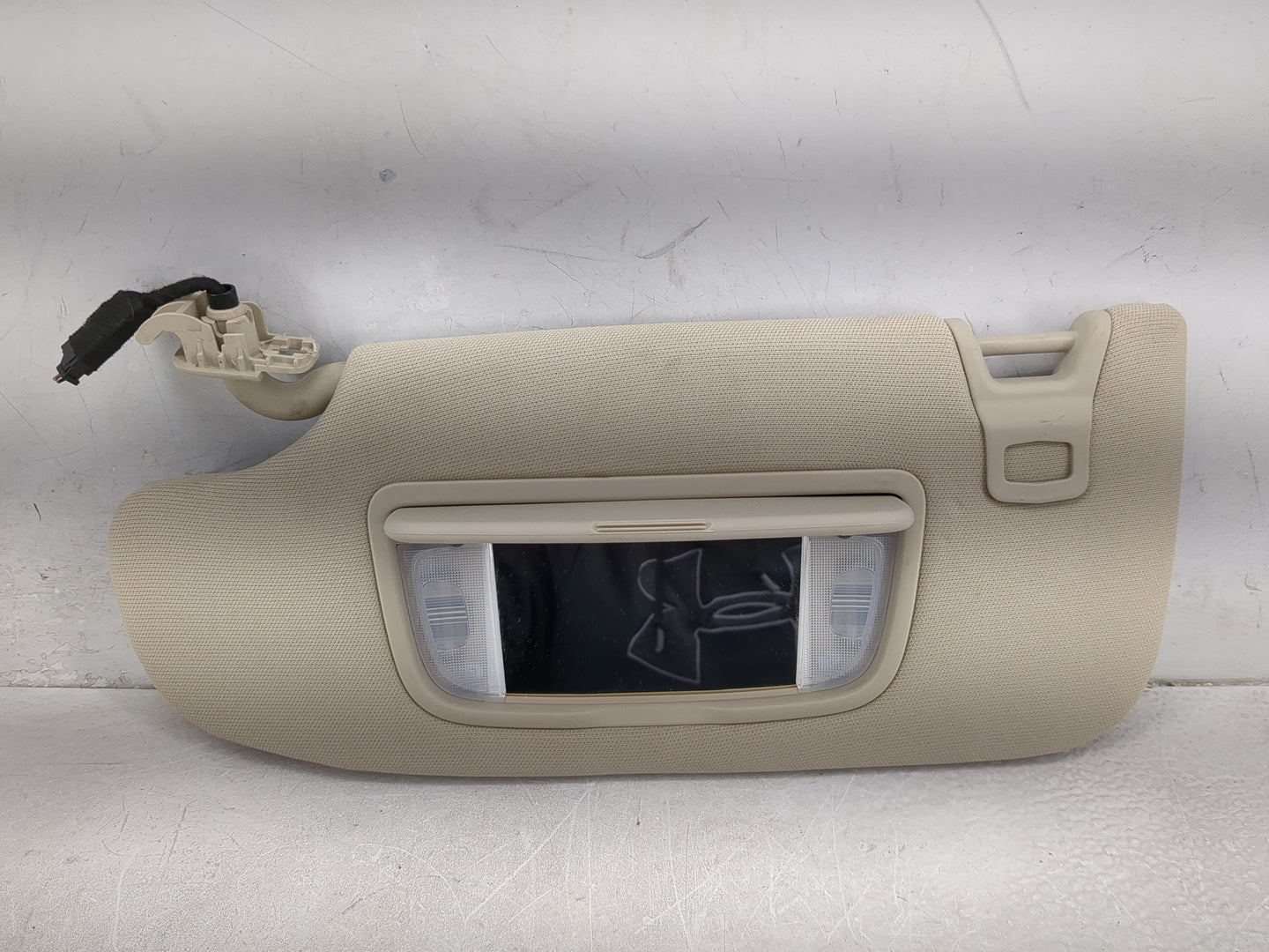 2018-2020 Lincoln Mkz Sun Visor Shade Replacement Driver Left Mirror Fits Fits 2018 2019 2020 OEM Used Auto Parts - Oemuseda