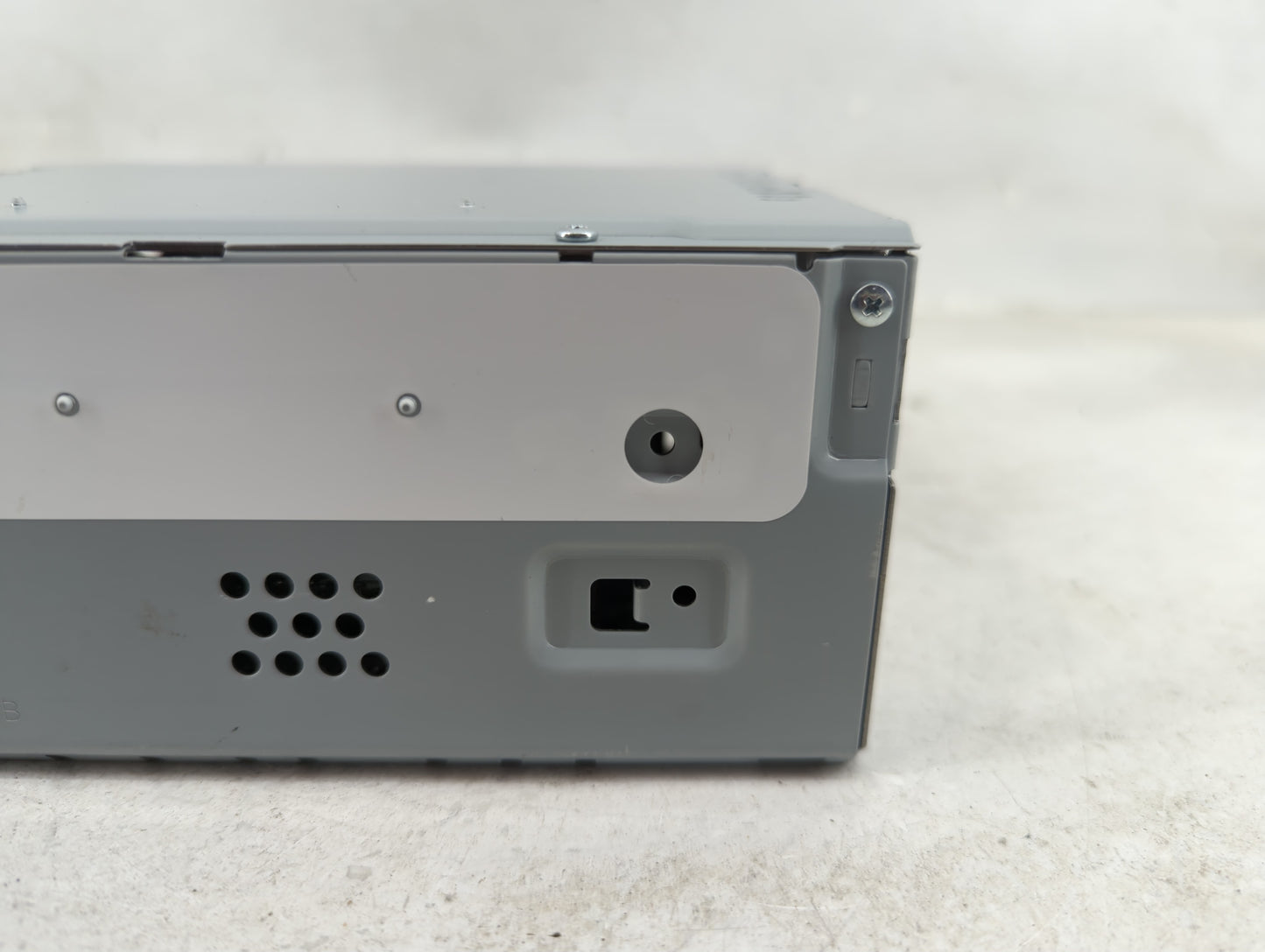 2019 Lincoln Mkz Radio AM FM Cd Player Receiver Replacement P/N:HP5T-18D818-FE Fits OEM Used Auto Parts - Oemusedautoparts1.